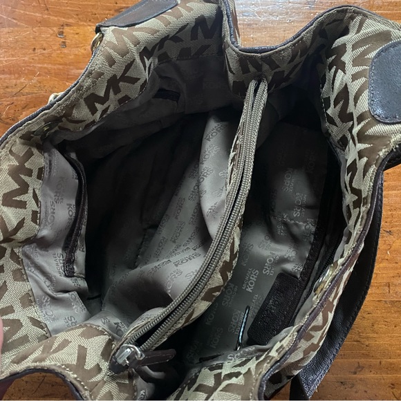 Michael Kors Purse - Picture 6 of 7